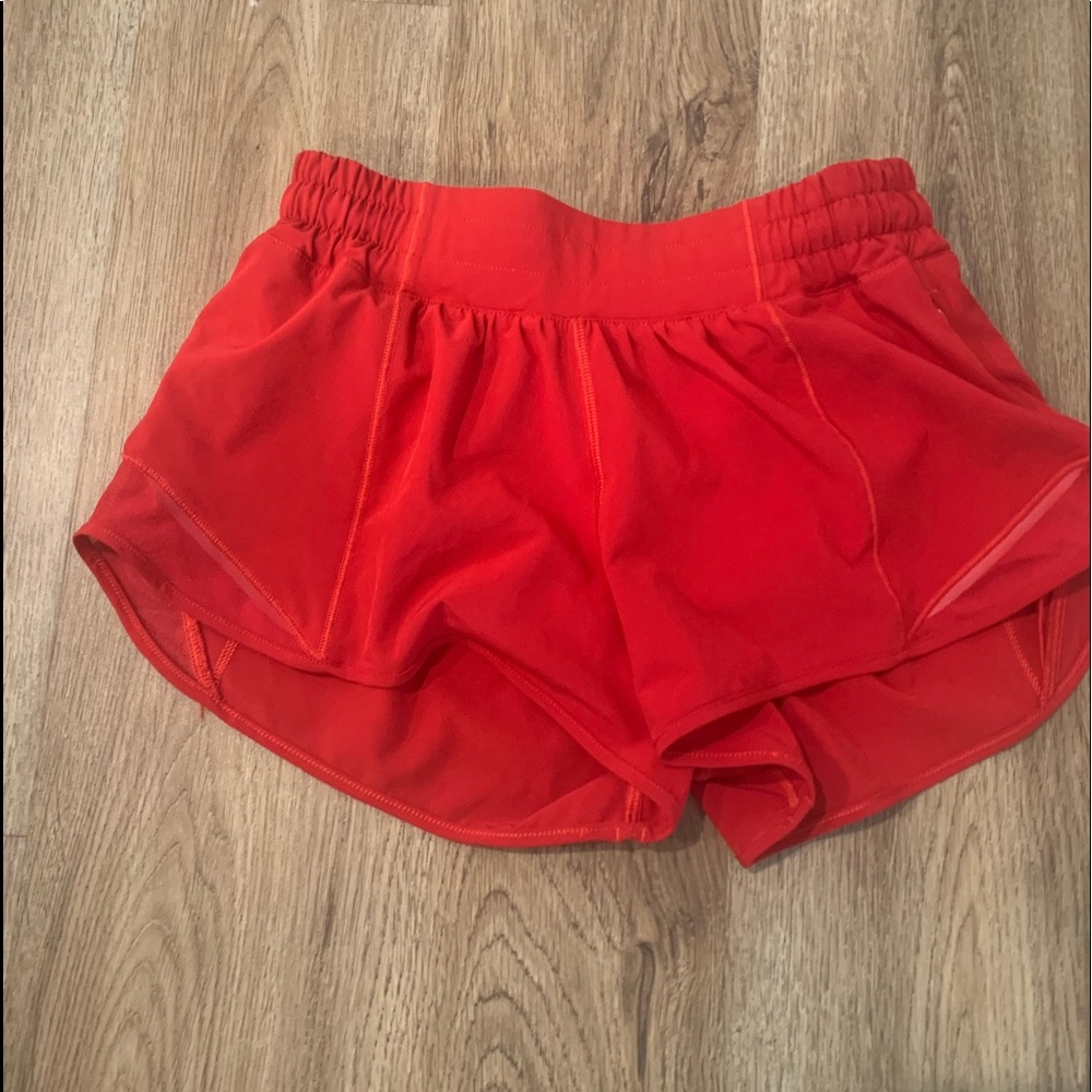 LuluLemon Brand new red tracker shorts size 4 great condition